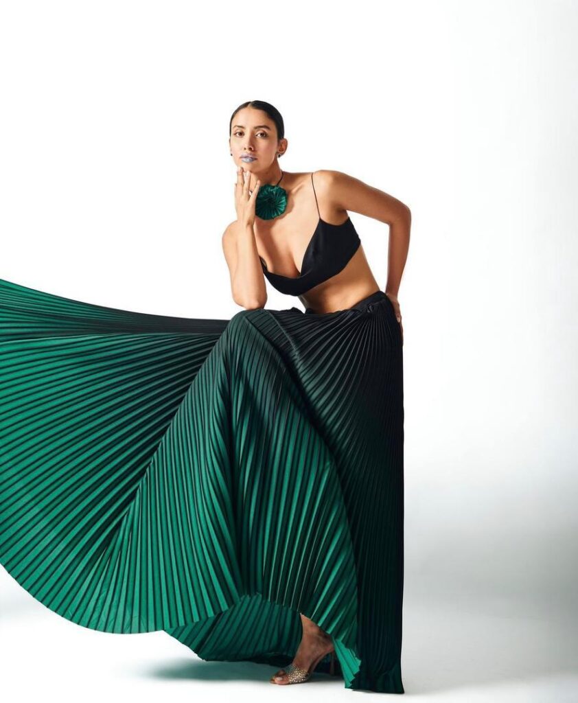 Maryam_10 - AGMODELS